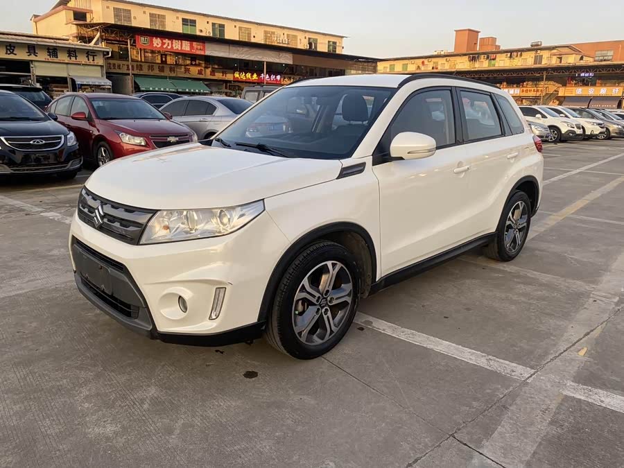 Suzuki Vitara 2018 صورة سيارة #2
