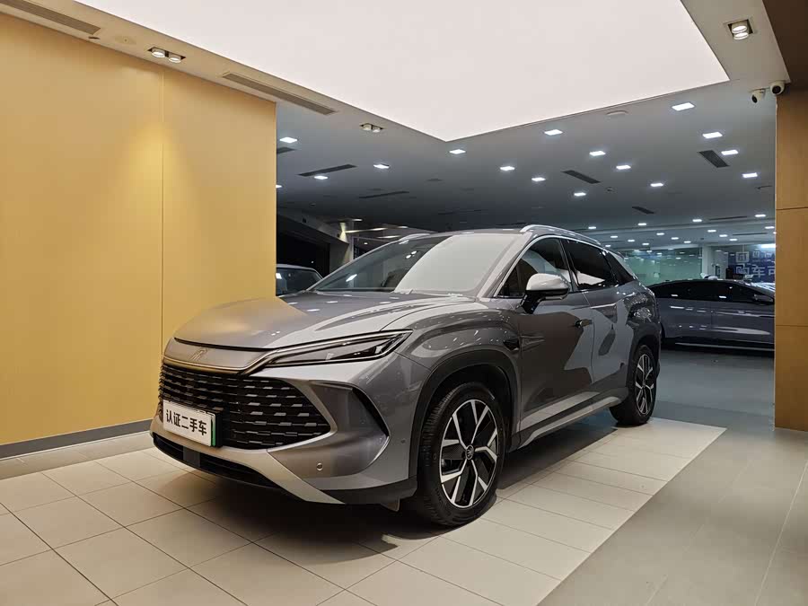 BYD SongL DM-i 2025 car image #2