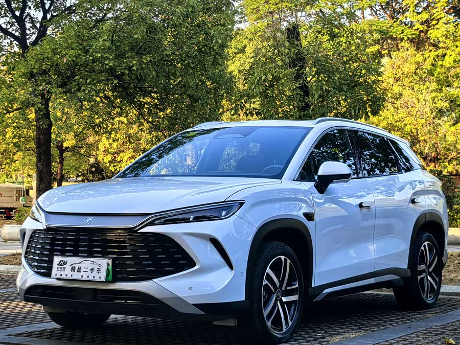 BYD SongL DM-i 2025 #2 BYD SongL DM-i 2025 car image #2