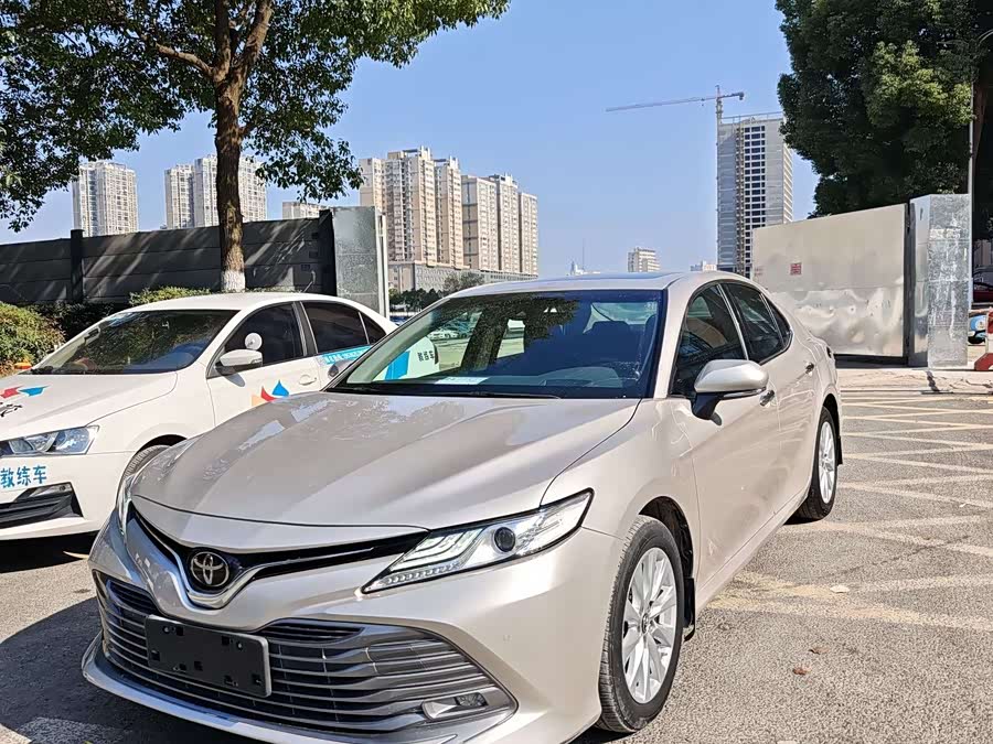 Toyota Camry 2019 #2 Toyota Camry 2019 car image #2