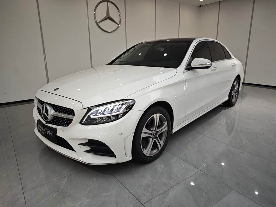 Mercedes-Benz C Class 2020 car image #2