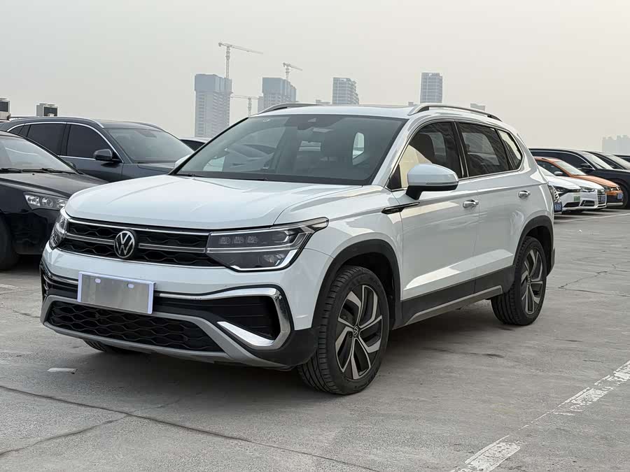 Volkswagen Tharu 2024 car image #2