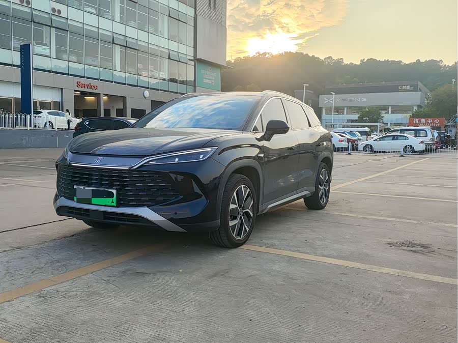 BYD SongL DM-i 2025 car image #2