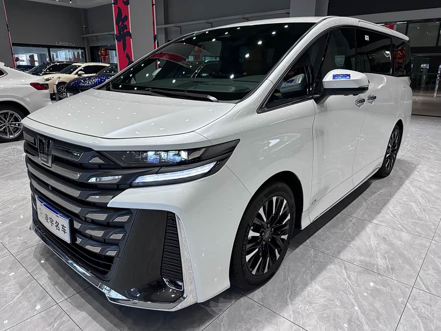 Toyota Vellfire 2024 #2 Toyota Vellfire 2024 صورة سيارة #2