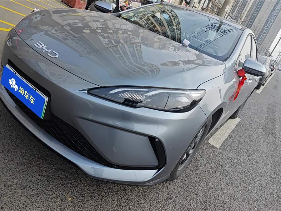 BYD Seal 05 DM-i 2025 car image #2