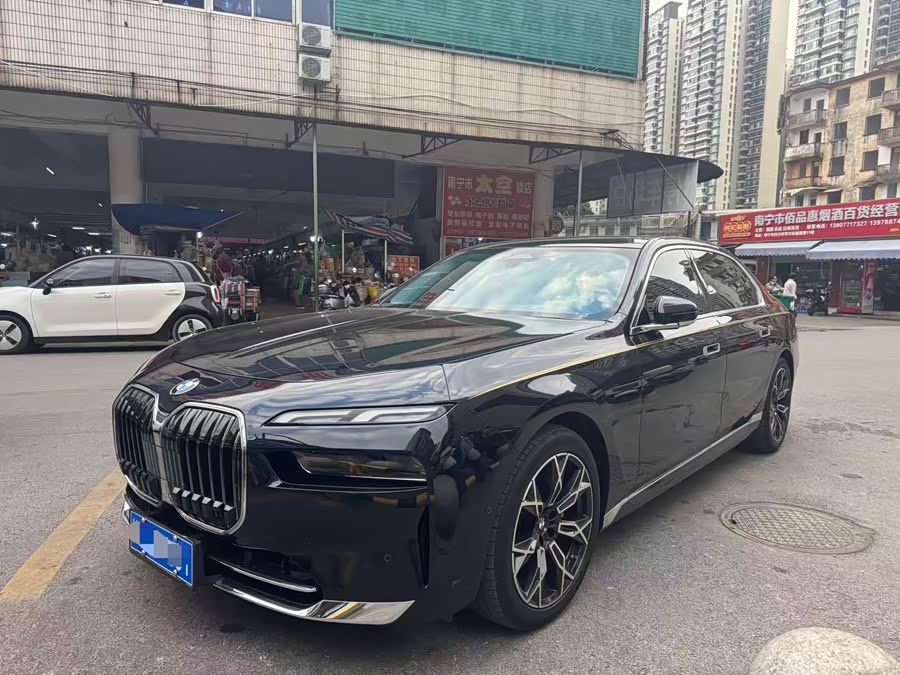 BMW 7 Series 2024 #2 BMW 7 Series 2024 car image #2