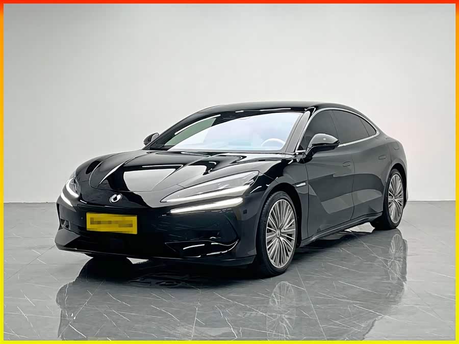 Denza Z9 2024 car image #2