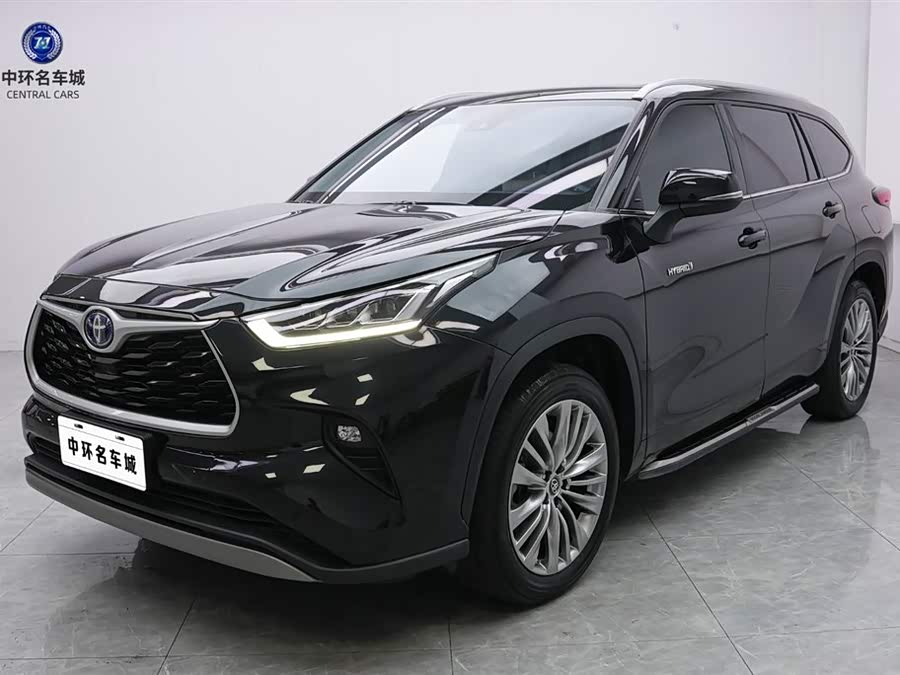 Toyota Highlander 2022 car image #2