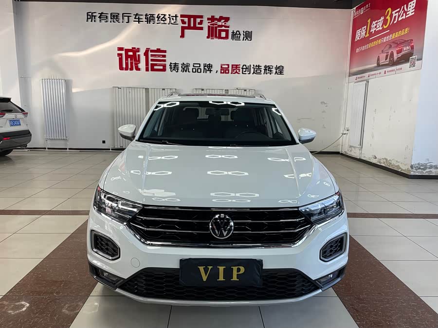 Volkswagen T-Roc 2022 car image #2