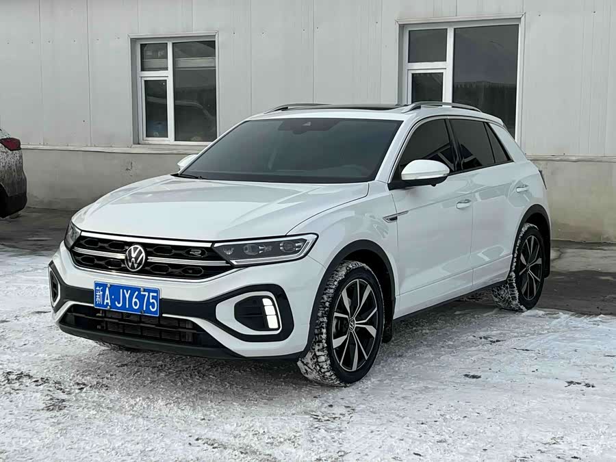 Volkswagen T-Roc 2025 immagine di auto #2