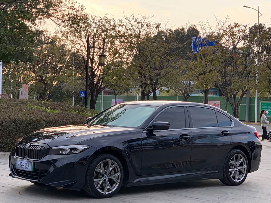 BMW i3 2023 car image #2