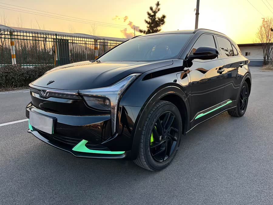 哪吒汽车 哪吒U 2022 汽车图片 #2