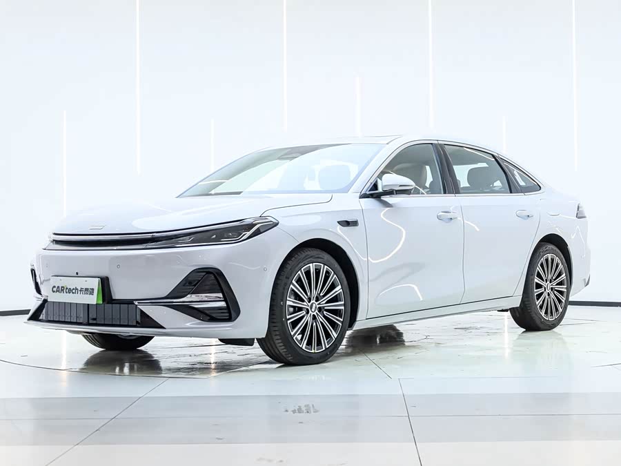 GEELY 2025 immagine di auto #2