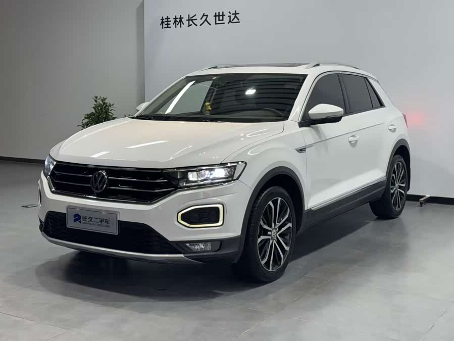 Volkswagen T-Roc 2019 car image #2