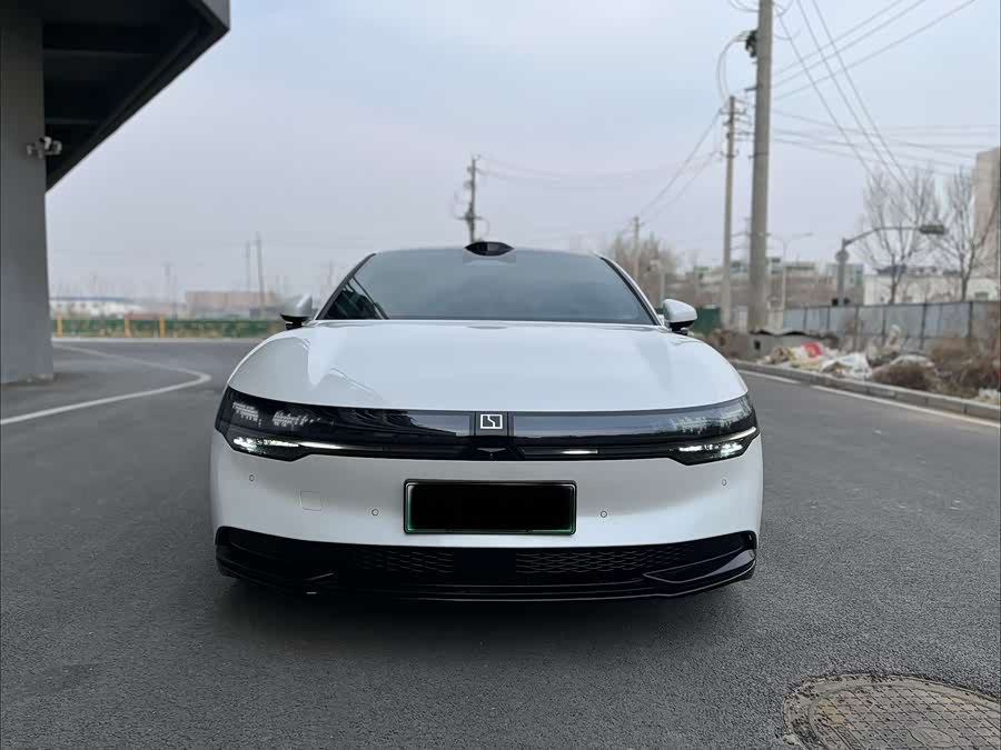 极氪 极氪007 2024 汽车图片 #2