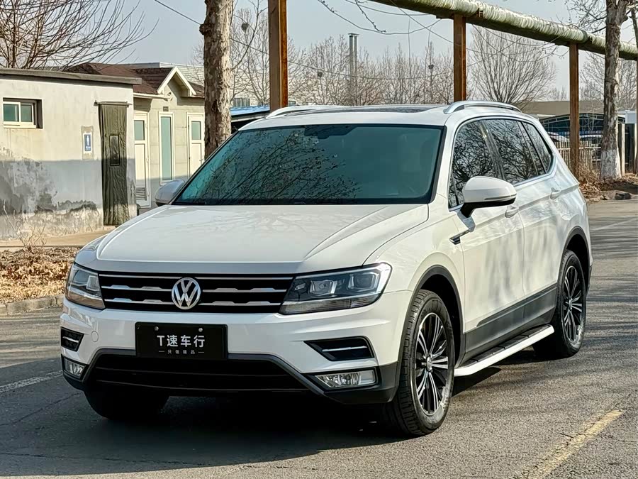 Volkswagen Tiguan L 2021 car image #2