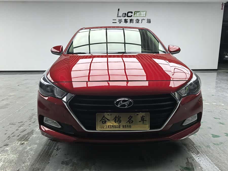 Hyundai Verna 2018 car image #2