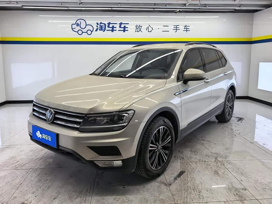 Volkswagen Tiguan L 2020 car image #2