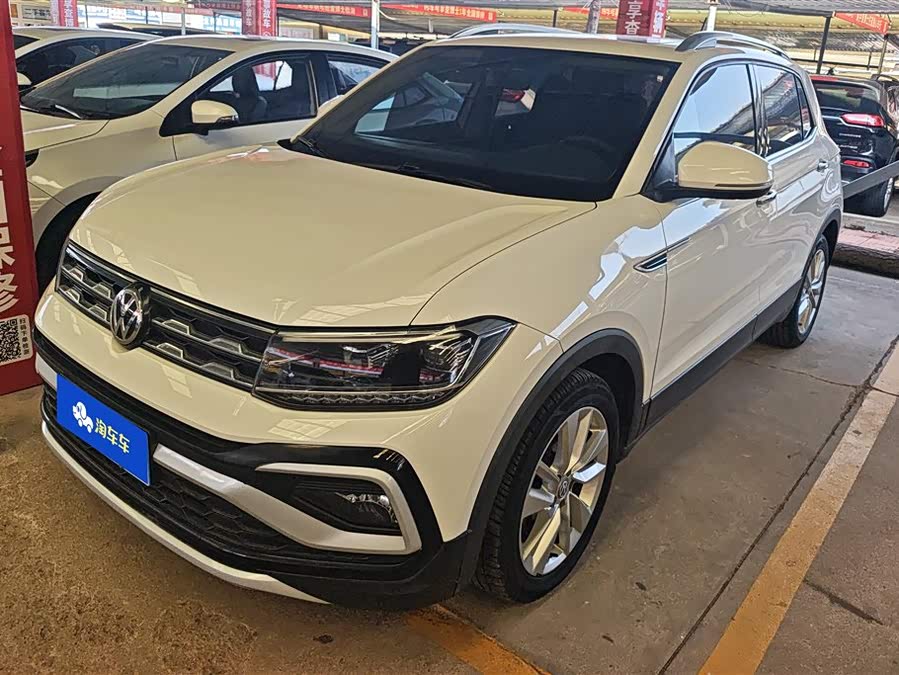 Volkswagen T-Cross 2021 immagine di auto #2