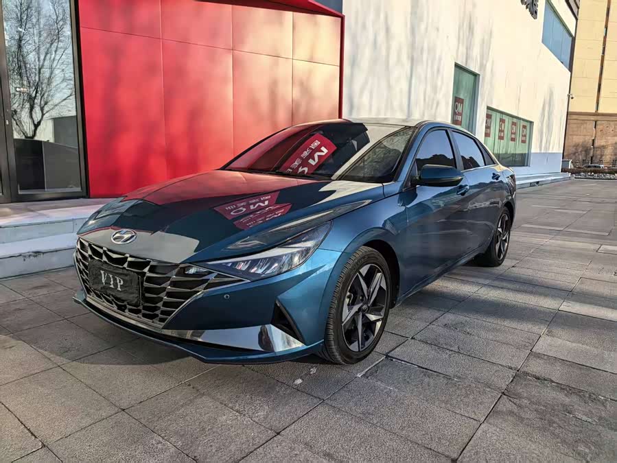 Hyundai Elantra 2023 car image #2
