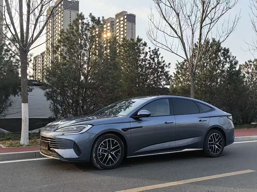 BYD Seal 07 DM-i 2025 car image #2