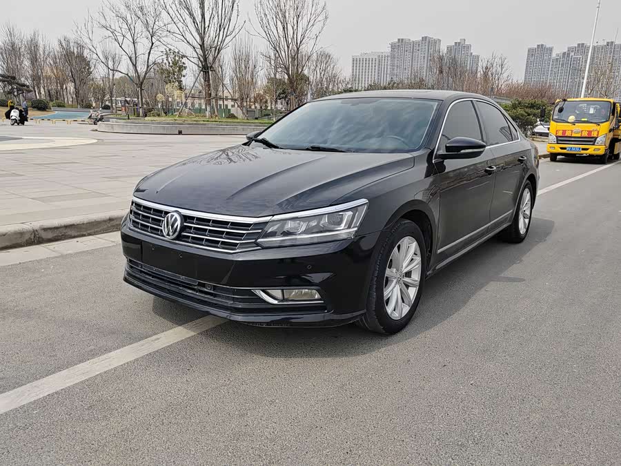 Volkswagen Passat 2018 immagine di auto #2