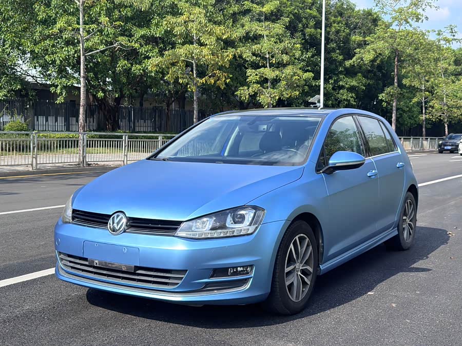 Volkswagen Golf 2016 car image #2