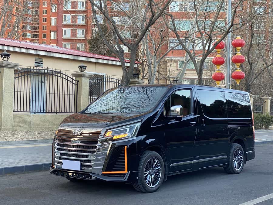 Toyota 2024 car image #2