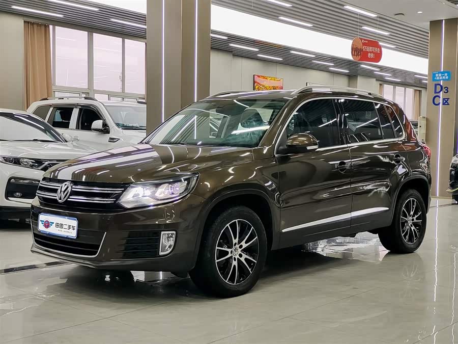 Volkswagen Tiguan 2015 car image #2