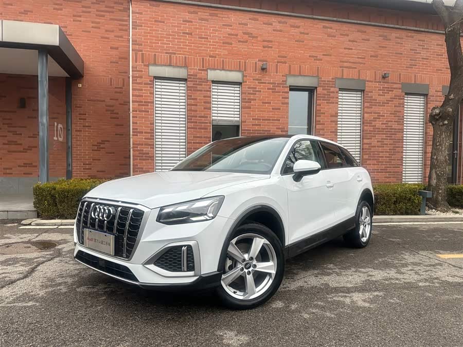 Audi Q2L 2024 #2 Audi Q2L 2024 car image #2