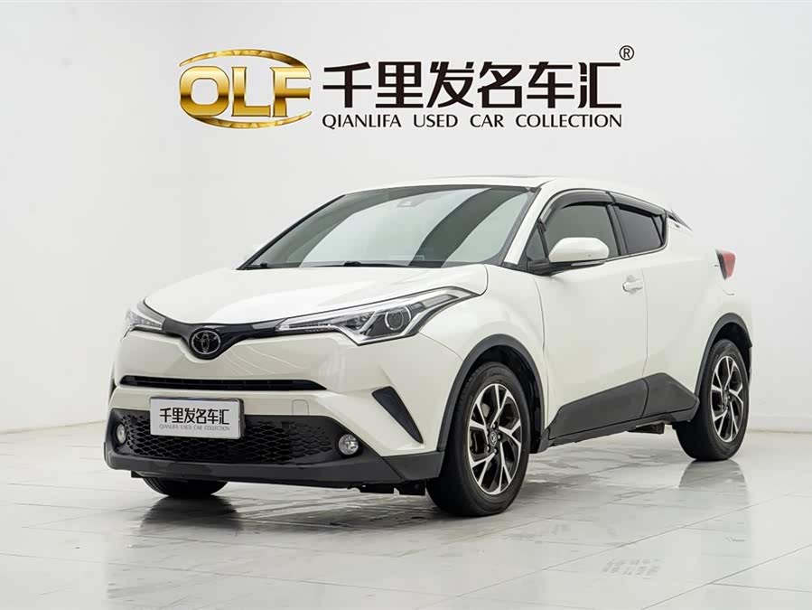 Toyota C-HR 2021 car image #2