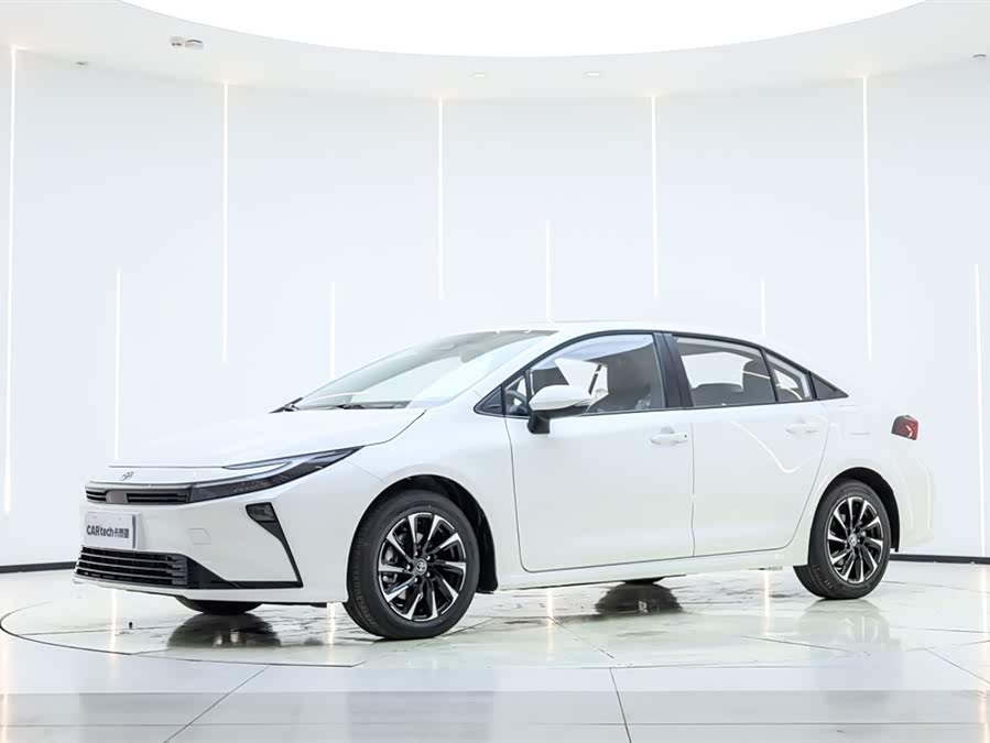 Toyota 2026 car image #2
