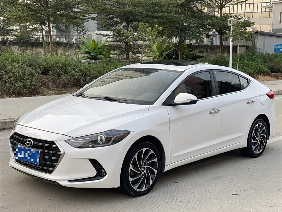 Hyundai Elantra AD 2020 immagine di auto #2