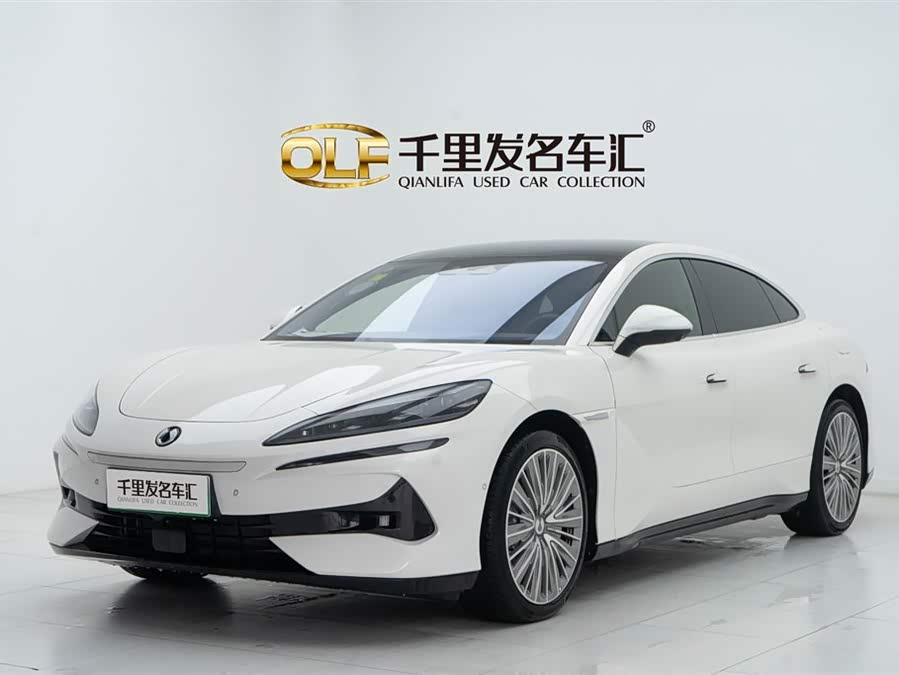 Denza Z9 2024 car image #2