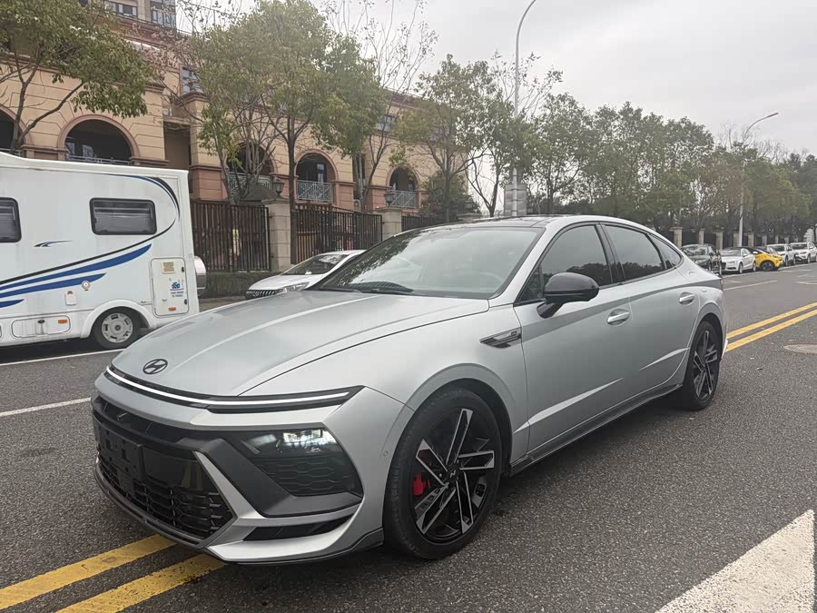 Hyundai Sonata 2024 immagine di auto #2