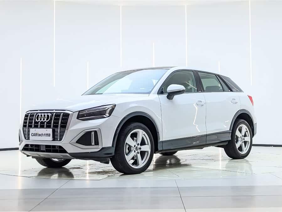 Audi Q2L 2023 car image #2