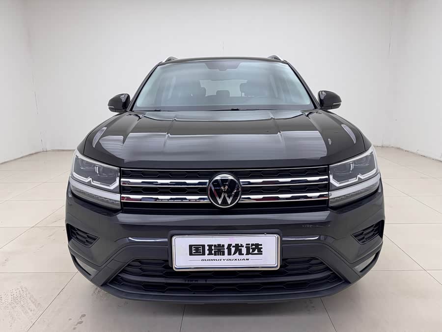 Volkswagen Tharu 2022 car image #2