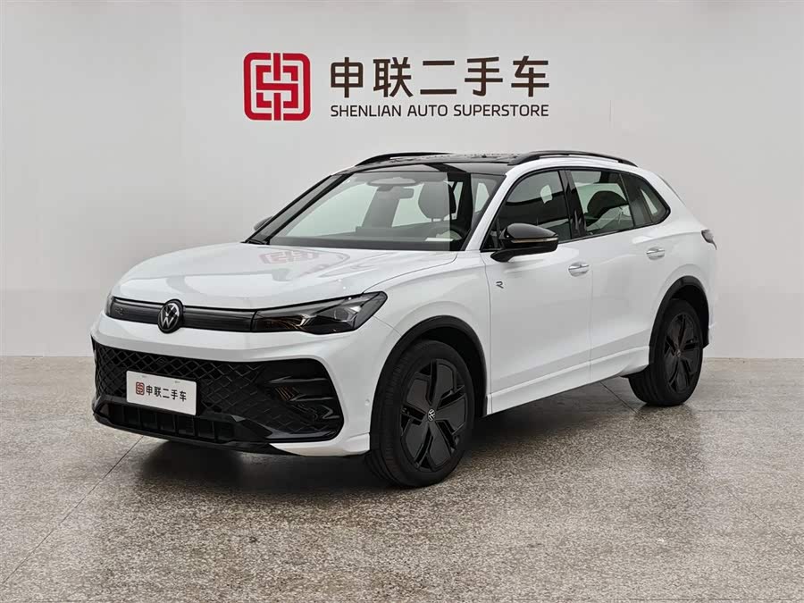Volkswagen Tiguan L 2024 car image #2