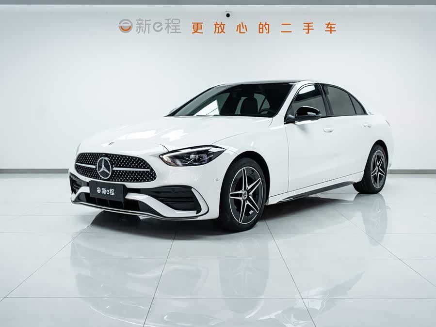 Mercedes-Benz C Class 2024 car image #2