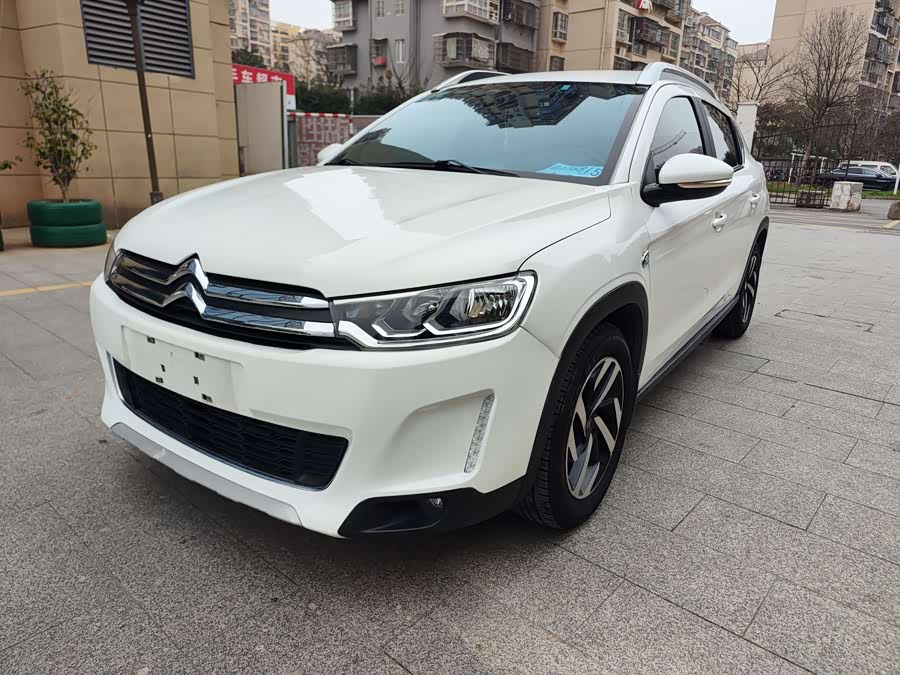 Citroen C3-XR 2015 car image #2