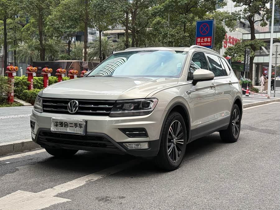 Volkswagen Tiguan L 2019 car image #2
