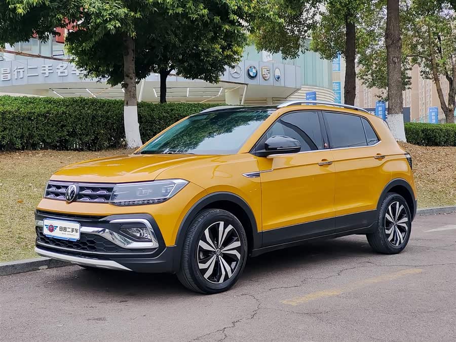 Volkswagen T-Cross 2020 car image #2