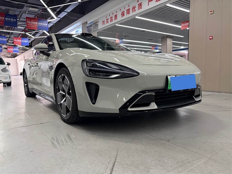 MI SU7 2025 immagine di auto #2