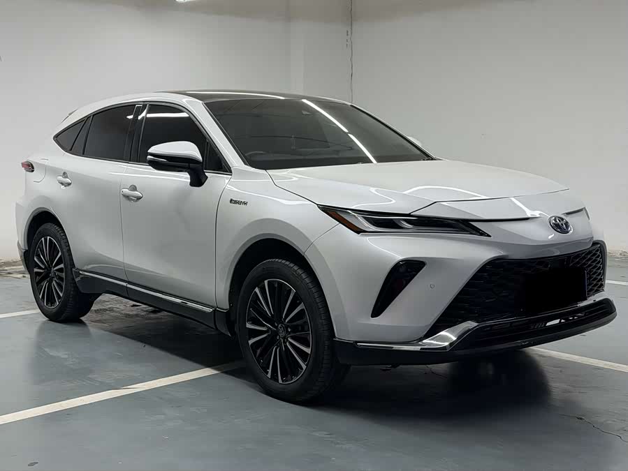 Toyota Venza 2023 car image #2