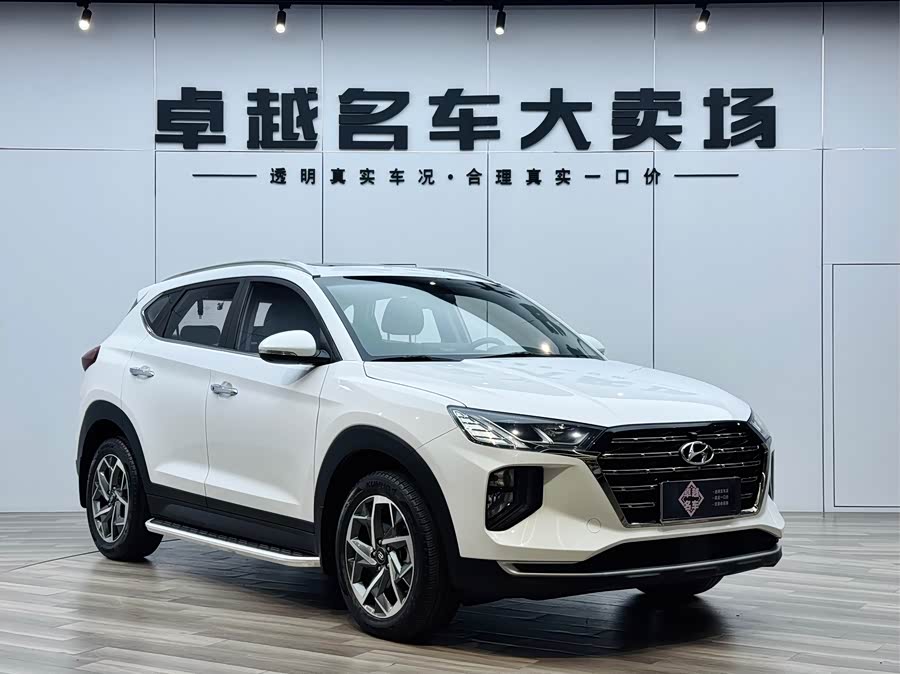 Hyundai Tucson 2021 car image #2