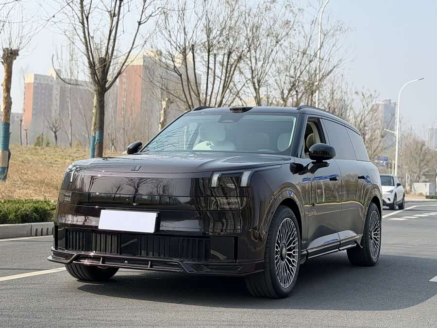 Lynk & Co 900 2025 #2 Lynk & Co 900 2025 car image #2
