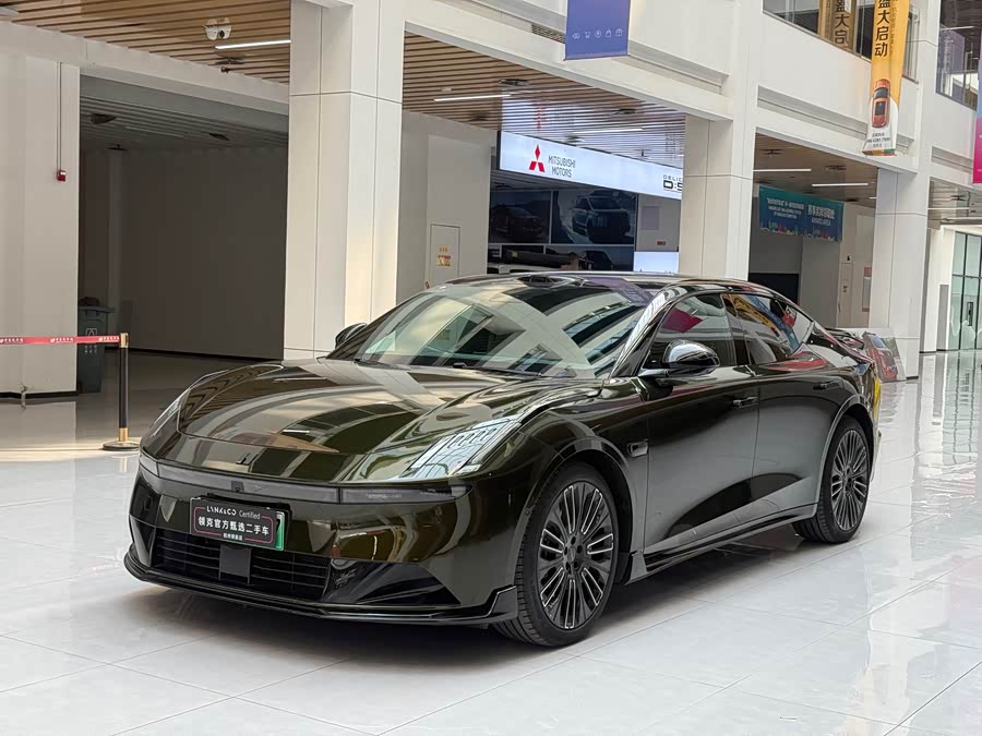 Lynk & Co 10 EM-P 2025 car image #2