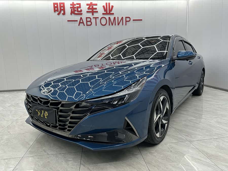 Hyundai Elantra 2023 immagine di auto #2