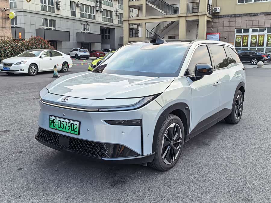 Toyota Bozhi 3X 2025 immagine di auto #2