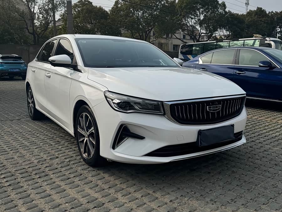 GEELY Emgrand 2023 car image #2